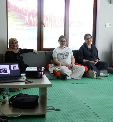İzmit’te anne adaylarına gebelik eğitimi veriliyor