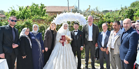 Başkan Karabatı, Karacabey’de vatandaşlarla bir araya geliyor