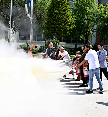 Muratpaşa’da uygulamalı yangın tatbikatı gerçekleştirildi