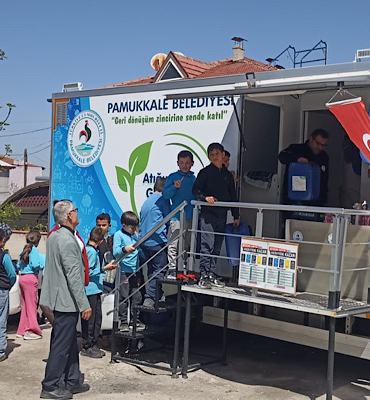 Mobil Atık Toplama Aracı’nın son durağı Akhan Mahallesi oldu