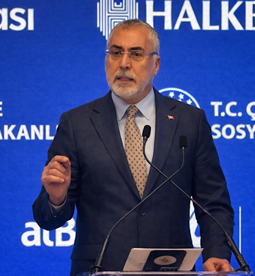 Bakan Işıkhan, 23. Dönem TBMM Başkanı Toptan ile bir araya geldi