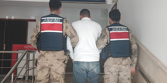 Şanlıurfa’da aranan şahıs Karaköprü’de yakalandı