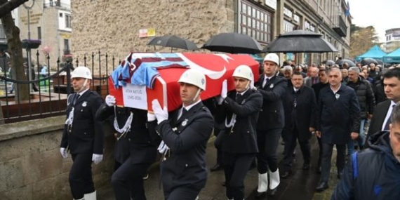 Atay Aktuğ için Trabzon’da tören düzenlendi
