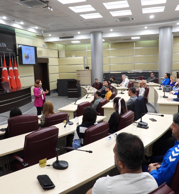 Kepez Belediyesi'nden personele etkili iletişim eğitimi verildi