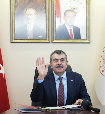 Tekin’den 23 Nisan mesajı