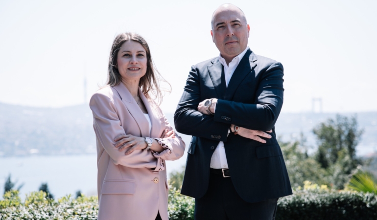 Bernhard H. Mayer yeni saat koleksiyonu Interra‘yı tanıttı